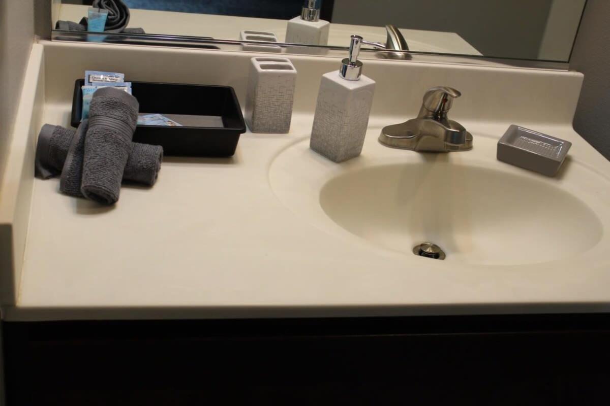 Spacious 2Br Suite Plus Patio Near Iowa State Эймс Экстерьер фото